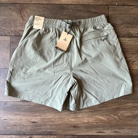 Nike ACG Men's Hiking Shorts Green Size Medium NEW FN2430-053 - Picture 2 of 6